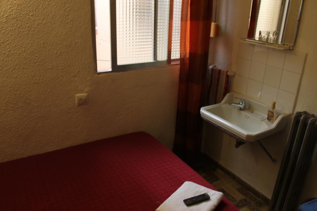 Hostal Xucar Madrid Værelse billede