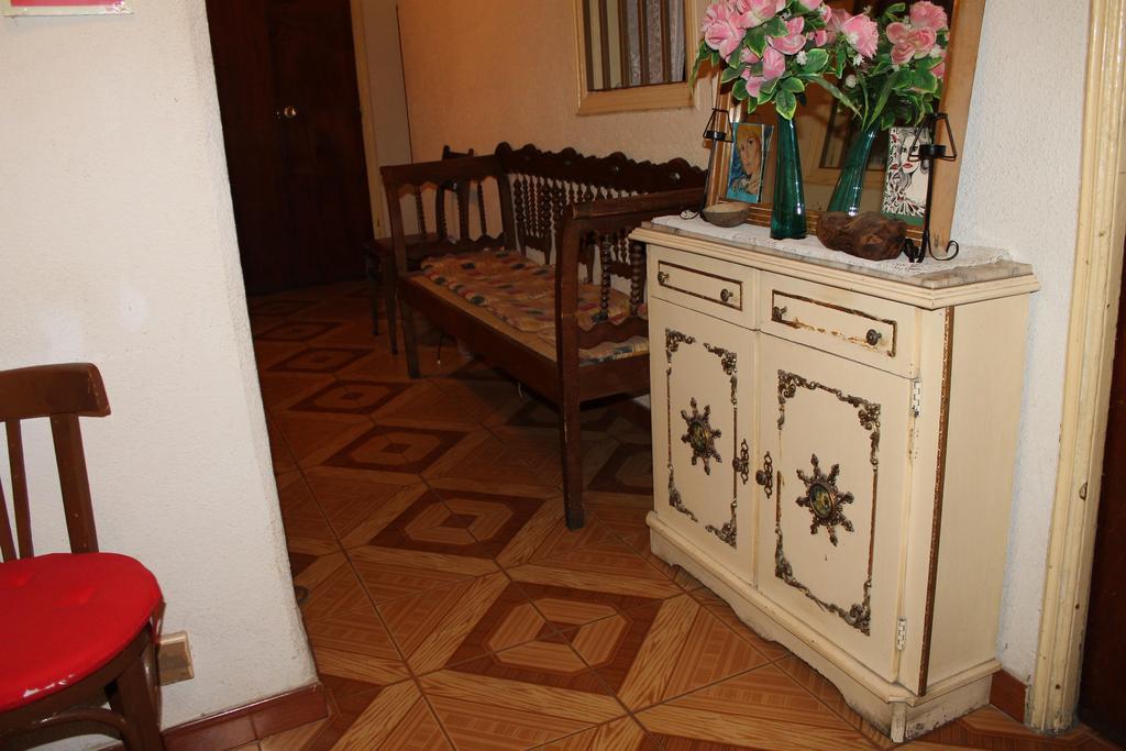 Hostal Xucar Madrid Eksteriør billede
